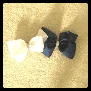 White and blue bows